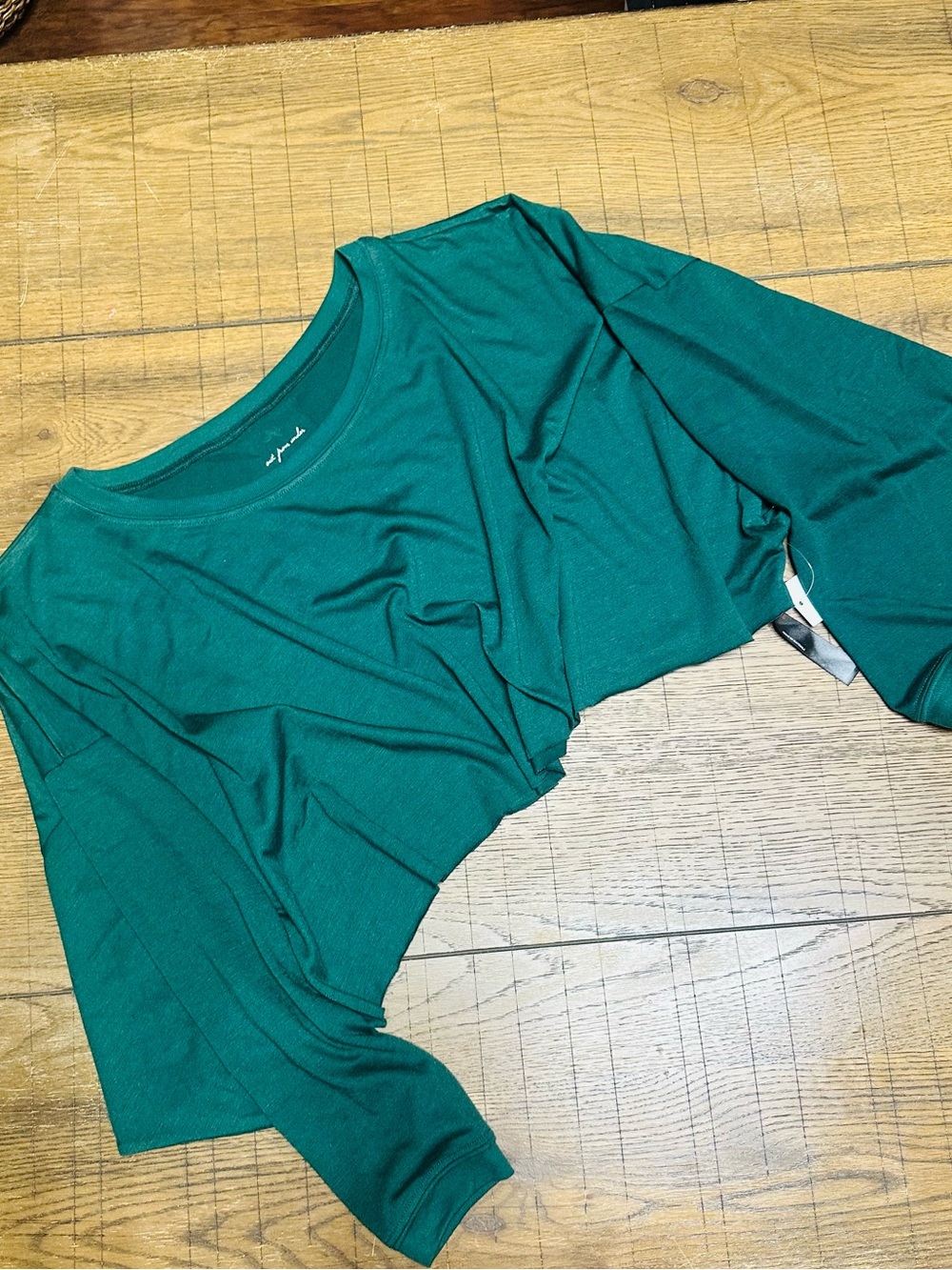 NWT Out From Under Addison Cozy Cropped Tee Emerald Green Small